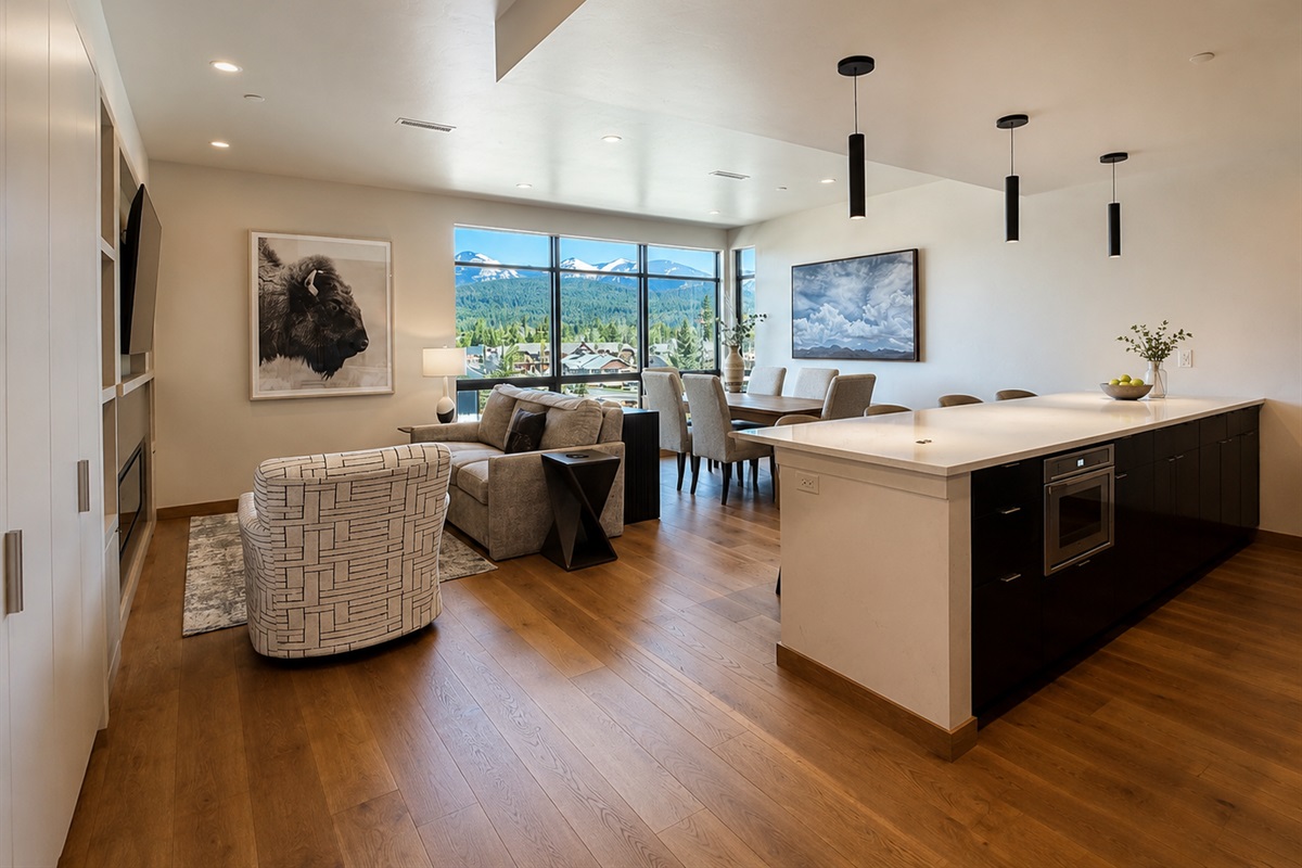 Escape to Luxury at the Big Sky Buffalo Suite