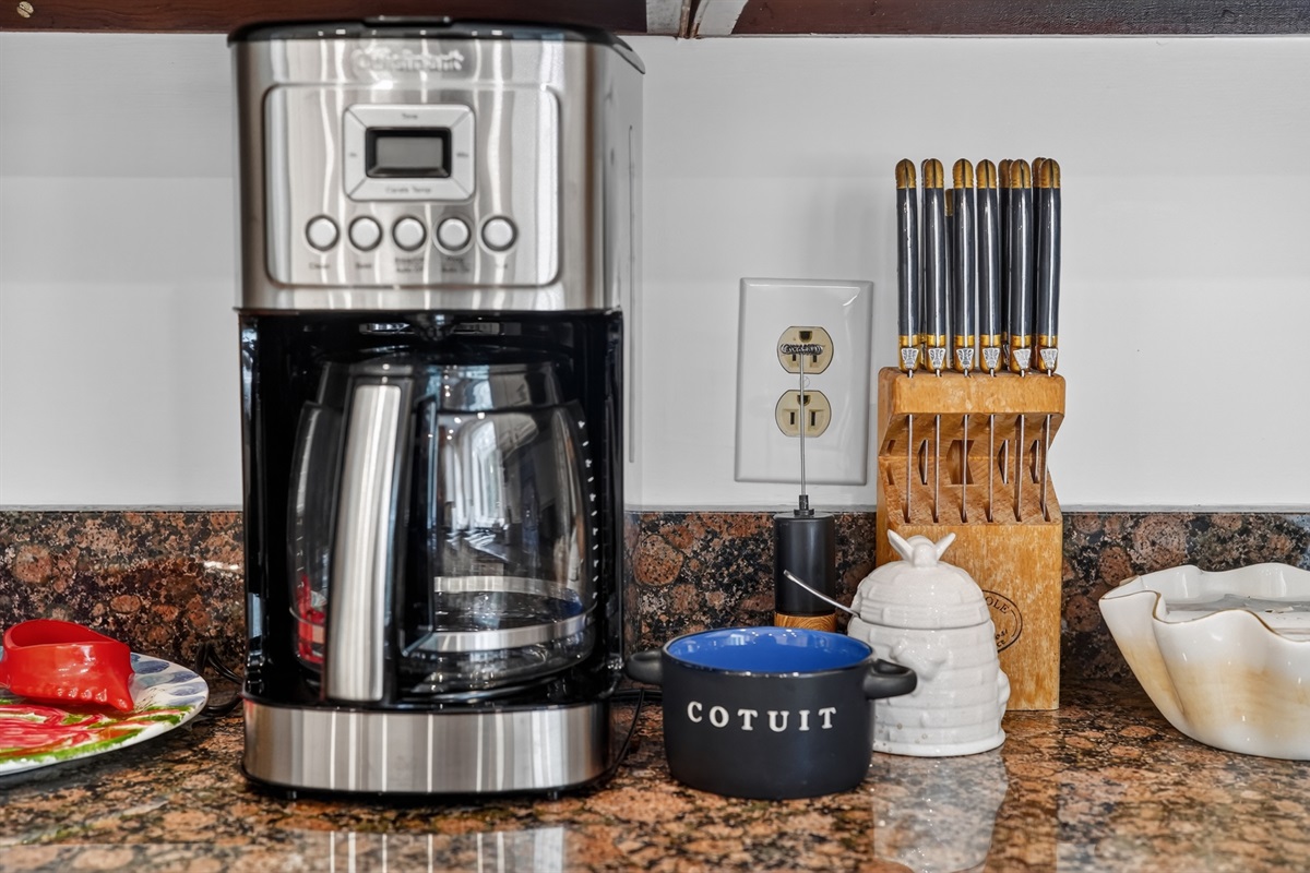 Enjoy a warm cup from our coffee maker station ☕