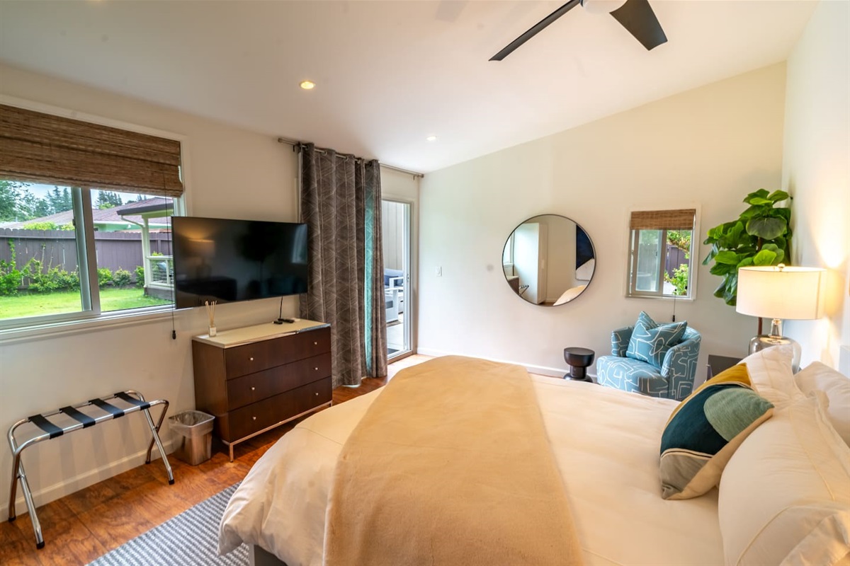 Guest house with queen bed and smart TV