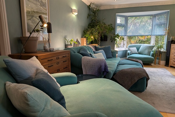 Experience 12 speaker music, spatial audio.