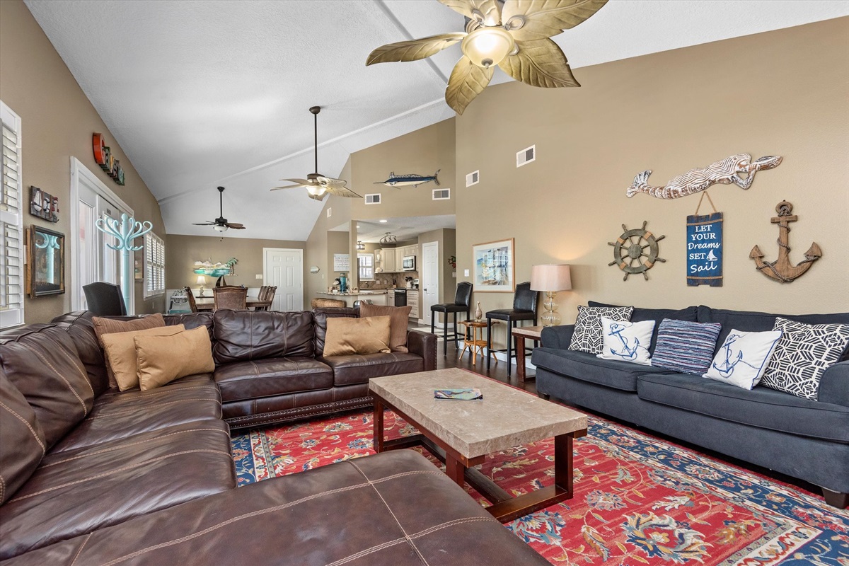 1454b830556b4df0a4baadf884945dc6 Large | Beachhouse | Texas | TX | Vacation Homes | Galveston | Crystal Beach | Kokomo | Breezy Days | Beachfront Elegance | Sunrise Serenity | Southern Sands Property Management, LLC
