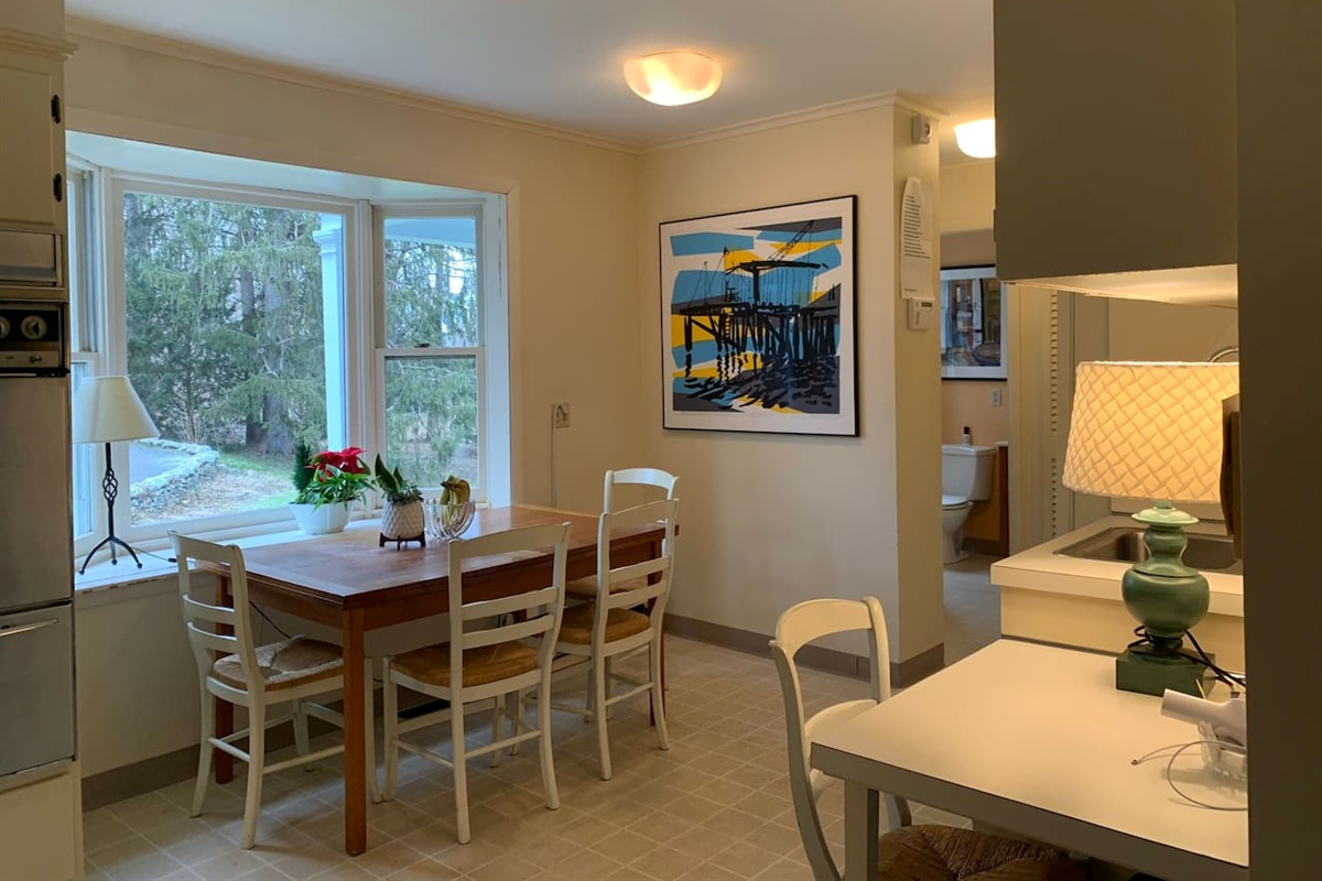 Seating area in the kitchen 