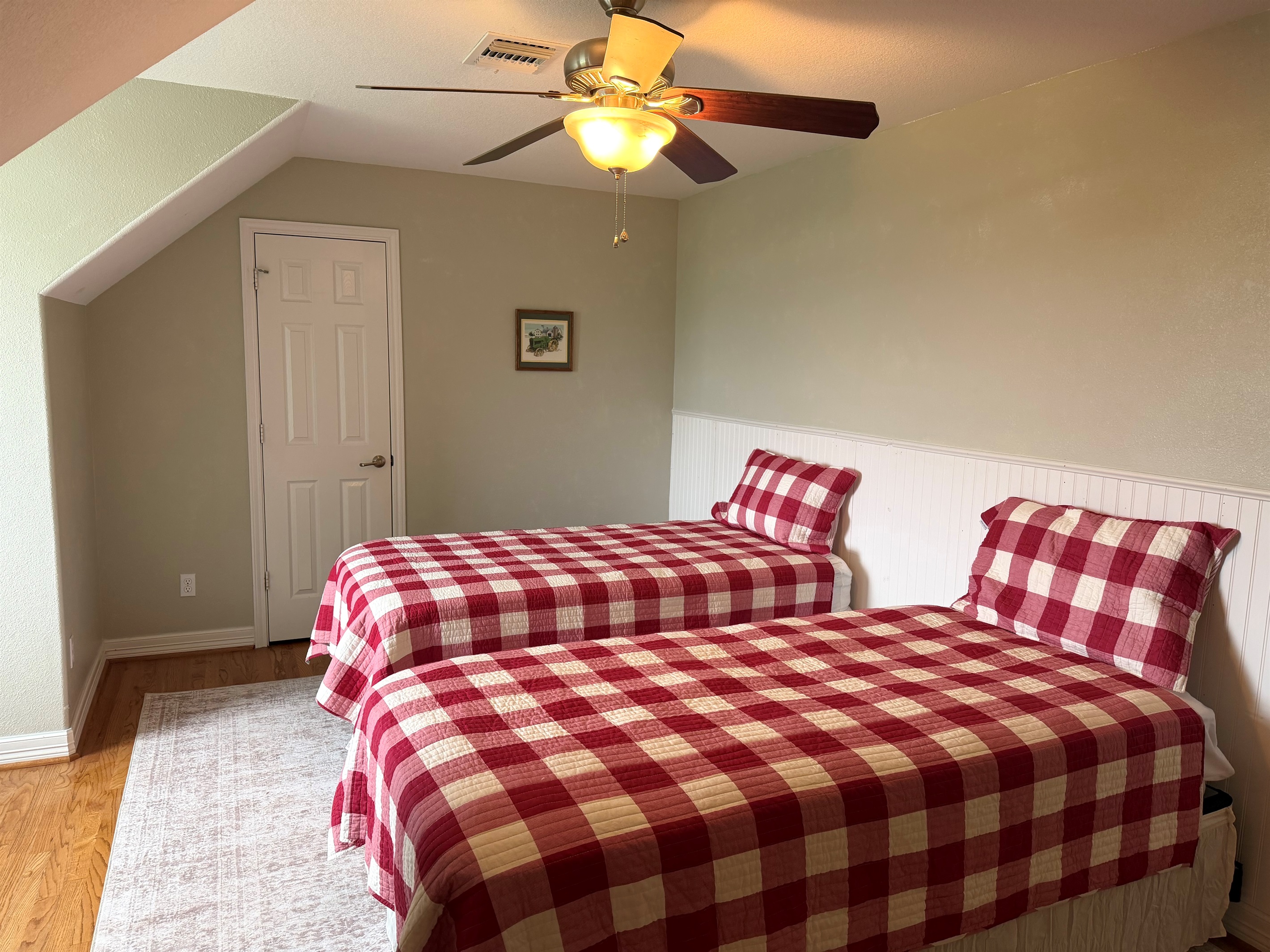 Two twins that can be combined with special included hardware into a queen. We will setup whatever you choose.