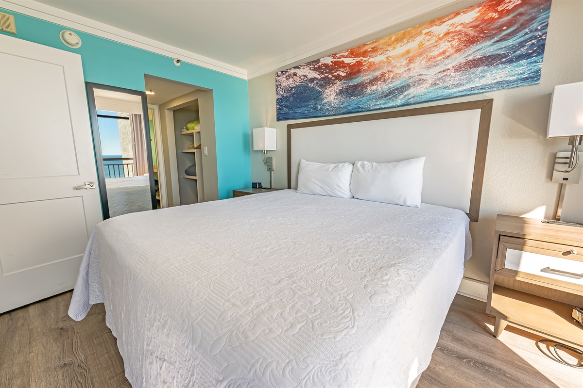 Stunning Bedroom Beautifully Decorated with Amazing Views 💫✨