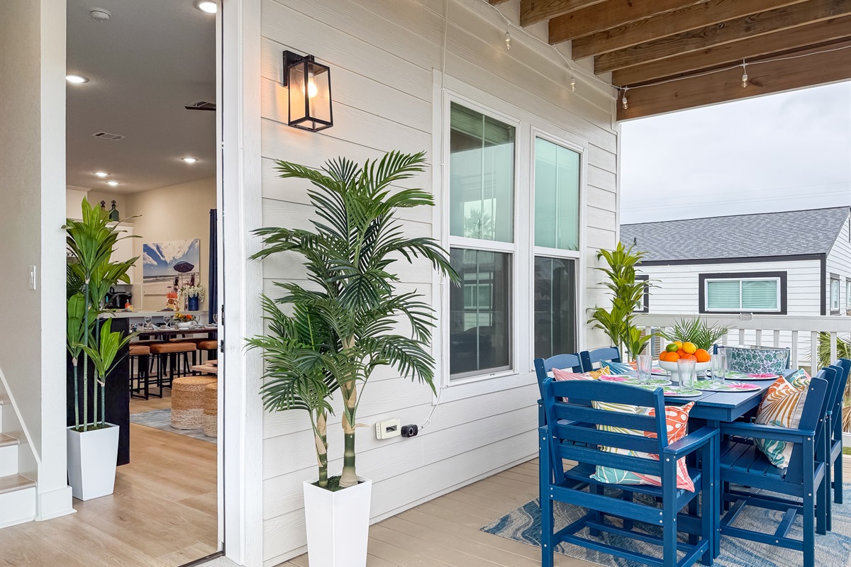 The deck here has a dining table seating 6 people.