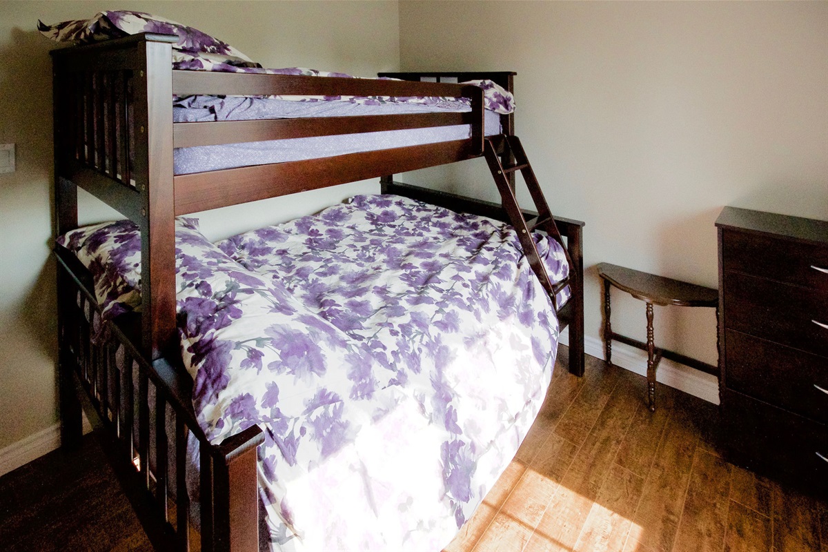 14a173a2dc45474191eef6890ff1e9e3 Large