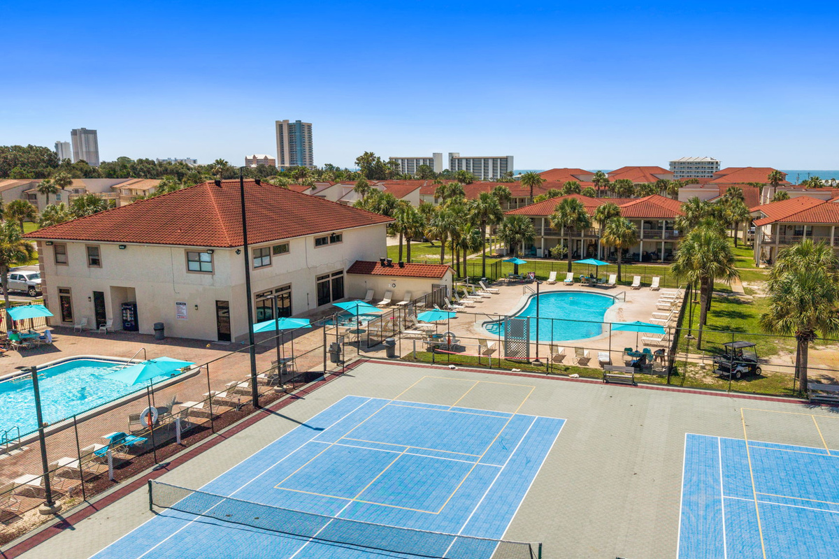 Aerial of Complex and Amenities