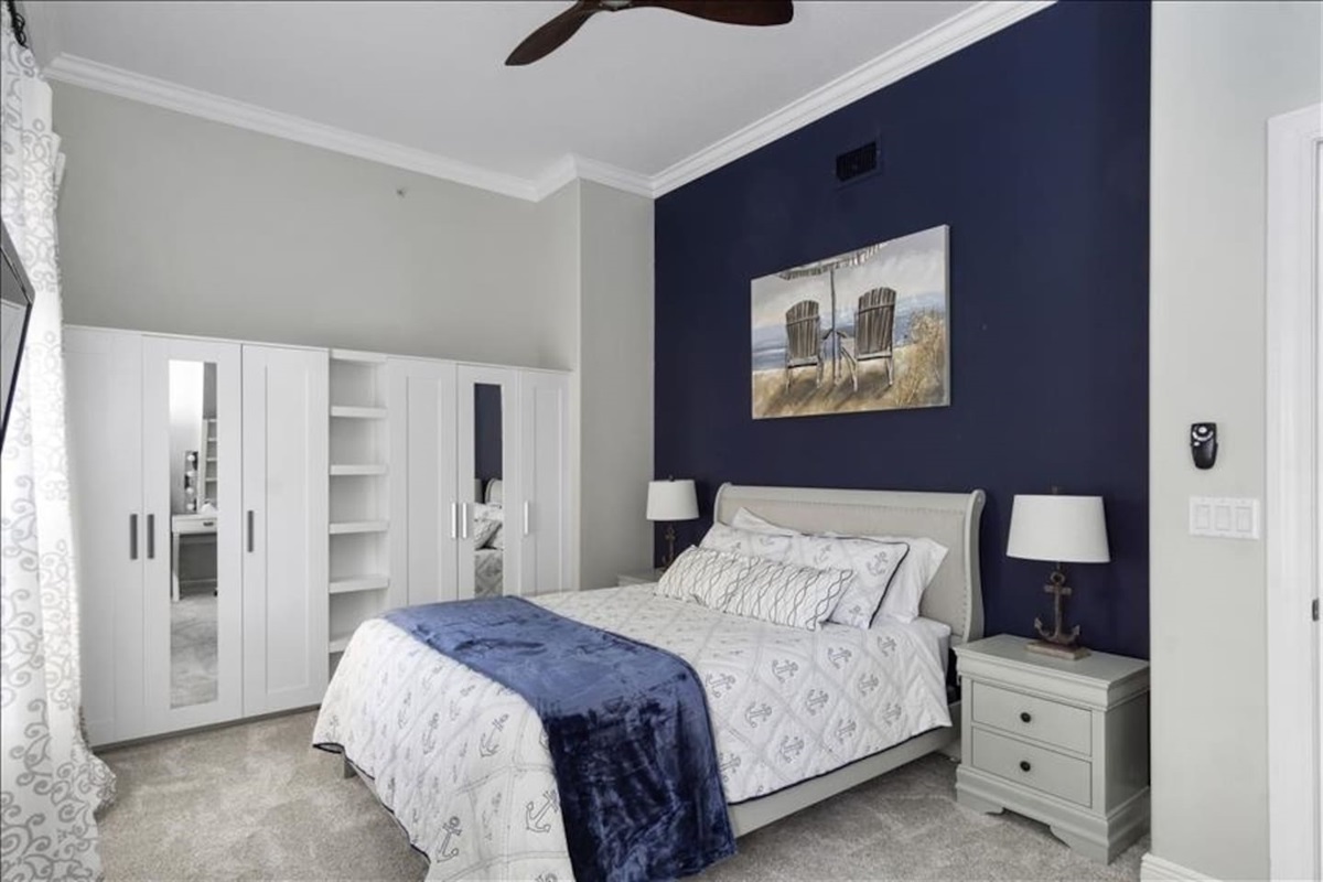 Guest bedroom 1 - queen