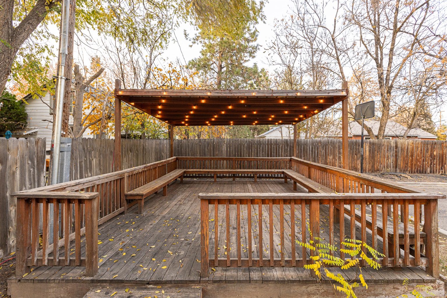 Regan Properties – Outdoor Deck
Covered pergola deck with seating and lighting—perfect for relaxing outdoors.