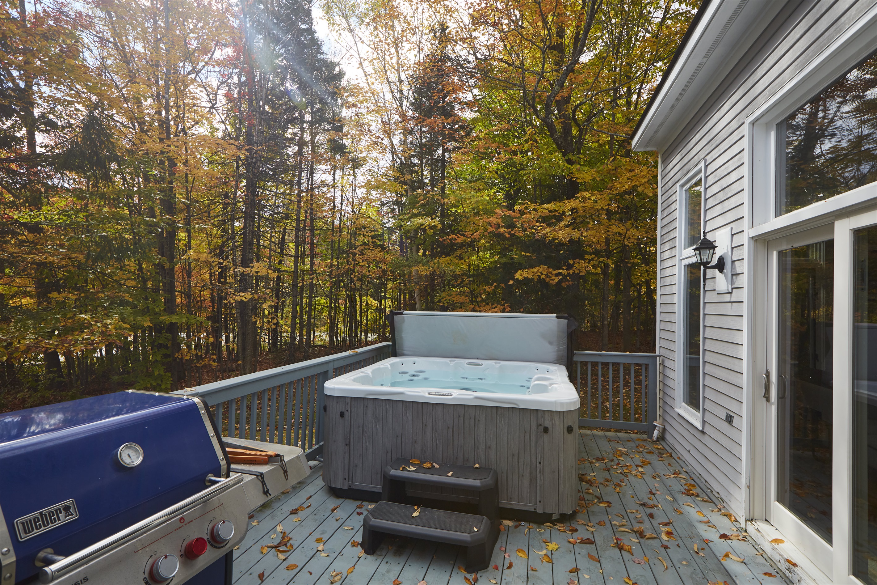 Fire up the Weber grill while you relax and soothe your muscles in the luxurious Dimension One Spa, the perfect way to unwind after a day of adventure.