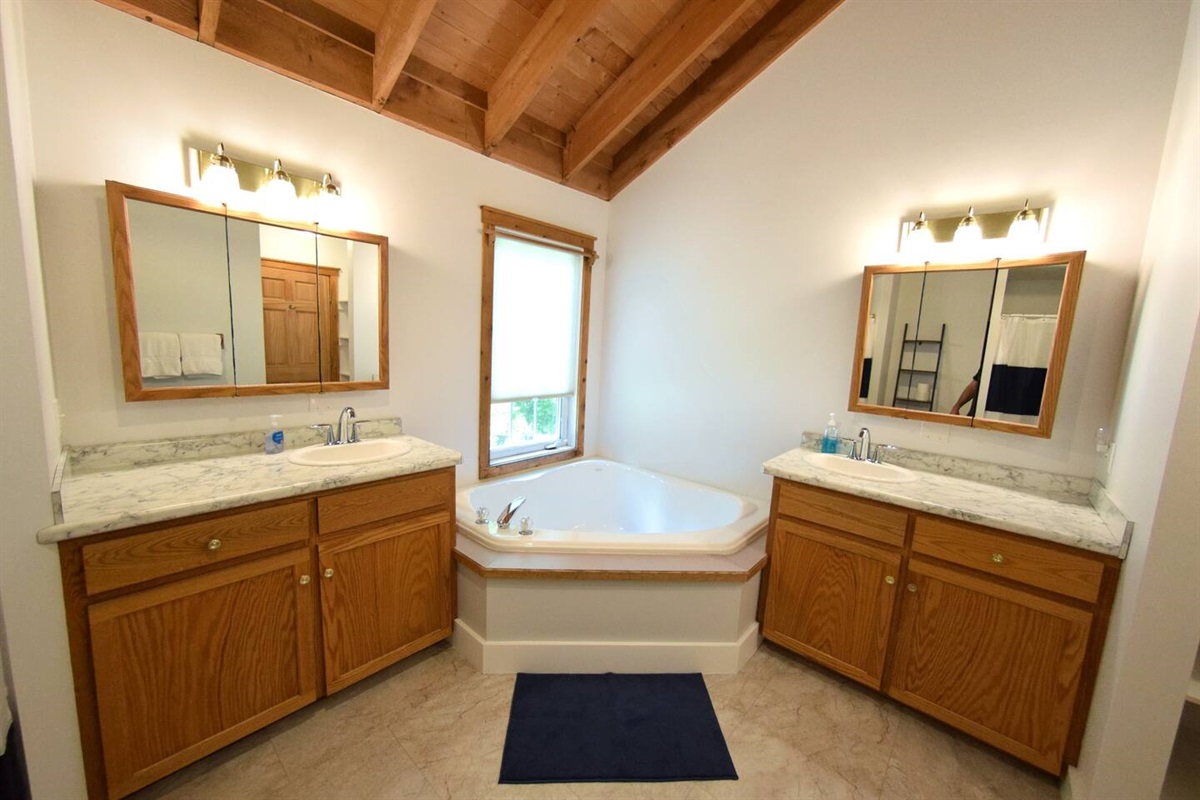 En suite with Bedroom #1