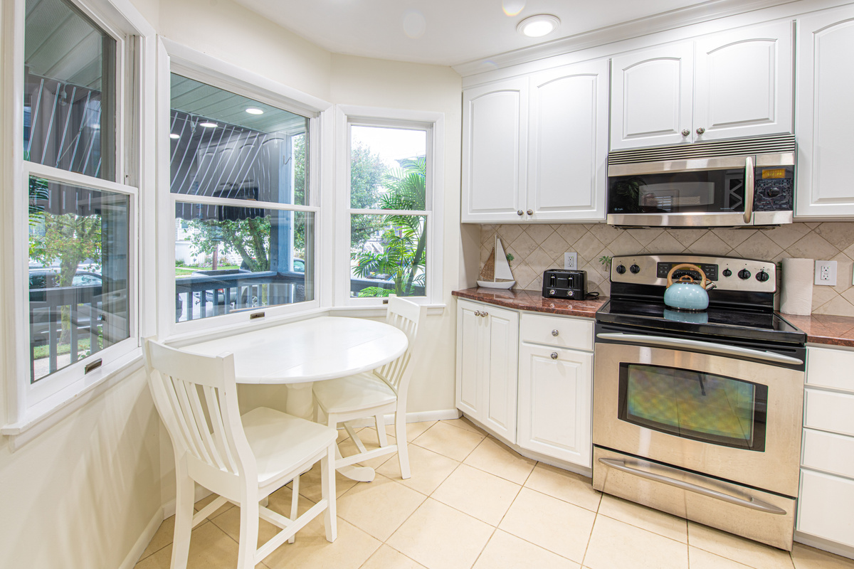 kitchen_breakfast_nook