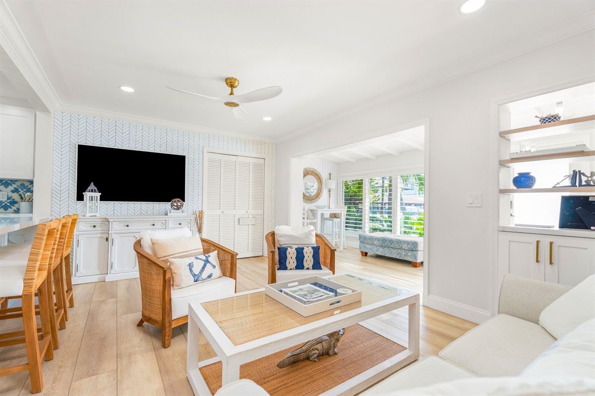 Catch up on your favorite shows or enjoy a movie night in our stylishly appointed lounge.