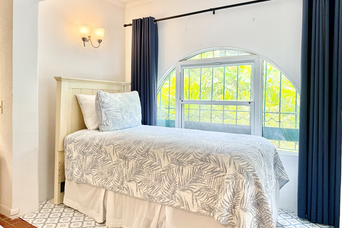 Guest bedroom