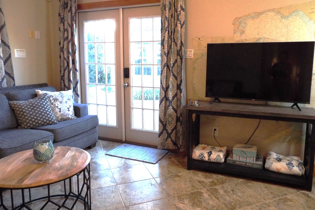 French doors to the courtyard