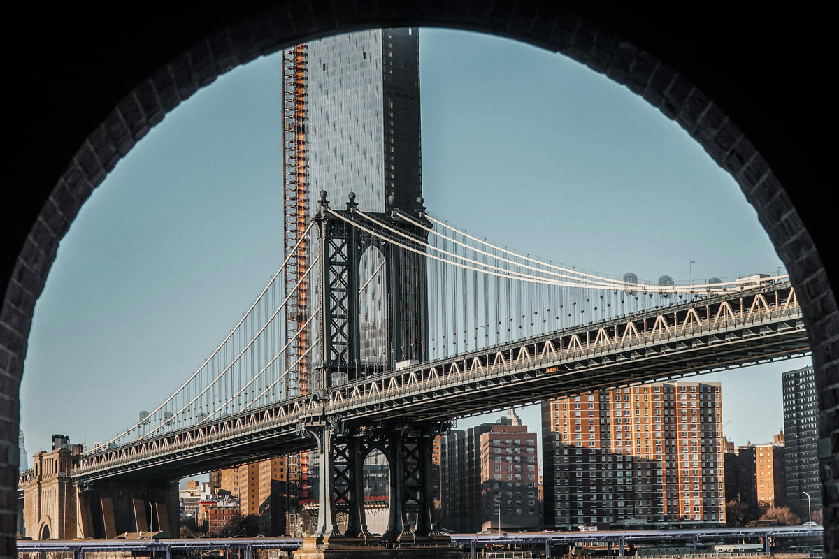 Iconic Manhattan Bridge views just minutes from your doorstep.