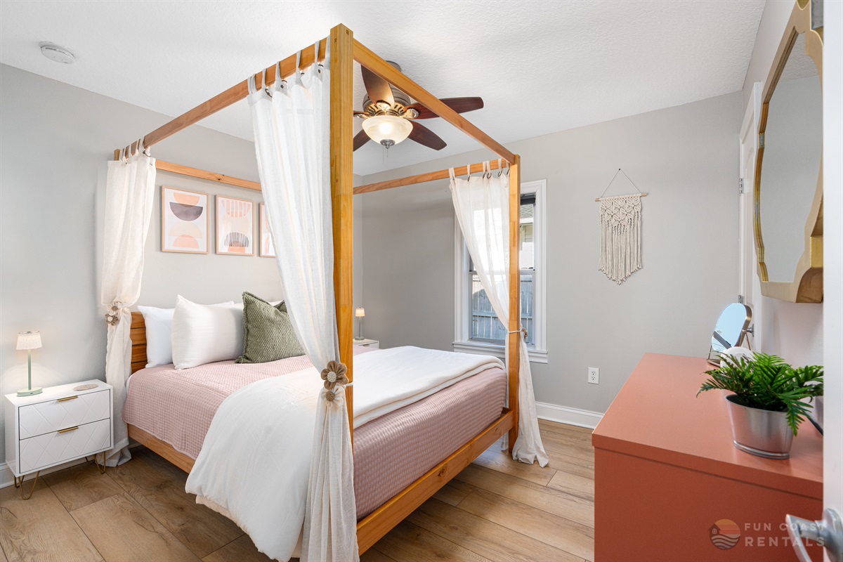 Queen Bedroom