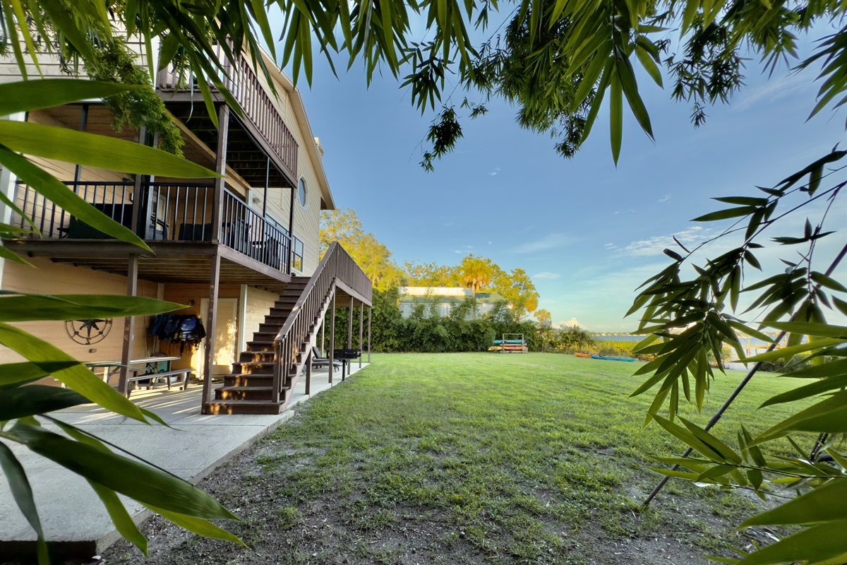 Serene coastal vibe perfect for a weekend getaway.