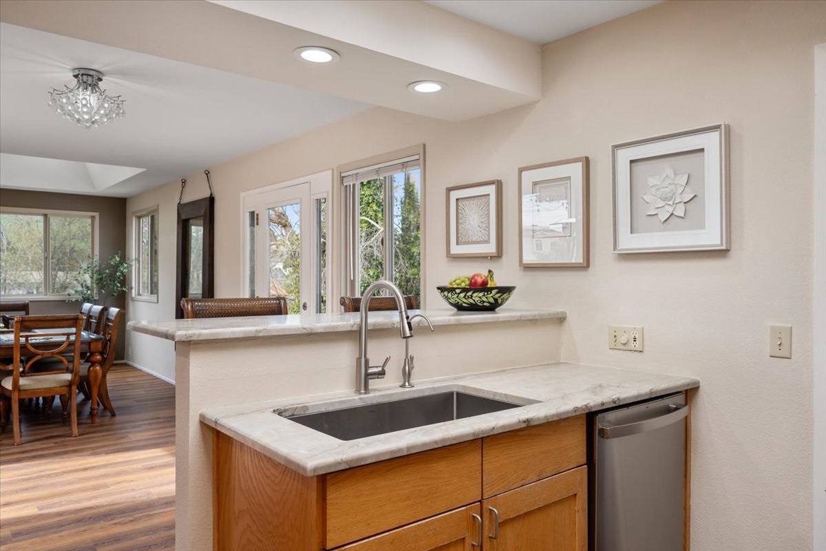 Kitchen open floor plan to dinning area
