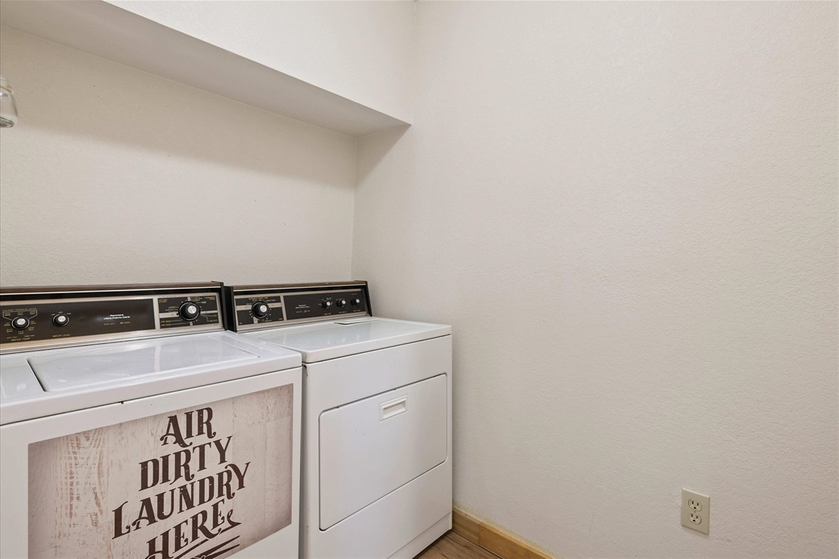 Laundry center