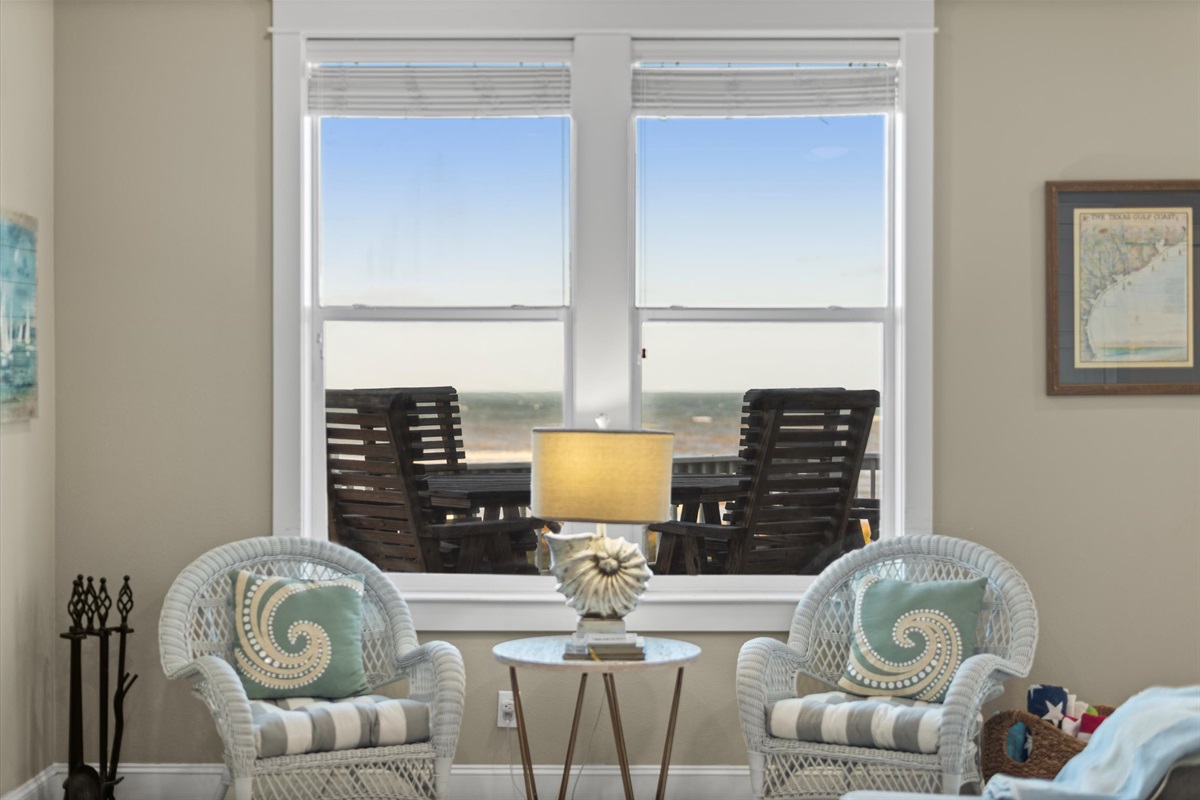 152eb50a00e041258d66622215313cfa Large | Beachhouse | Texas | TX | Vacation Homes | Galveston | Crystal Beach | Kokomo | Breezy Days | Beachfront Elegance | Sunrise Serenity | Southern Sands Property Management, LLC