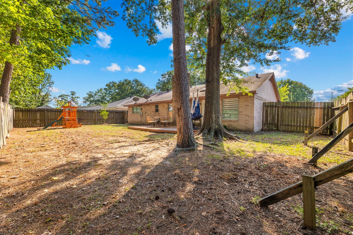 Fire up the BBQ and enjoy outdoor meals or evening drinks on the spacious deck in your private backyard