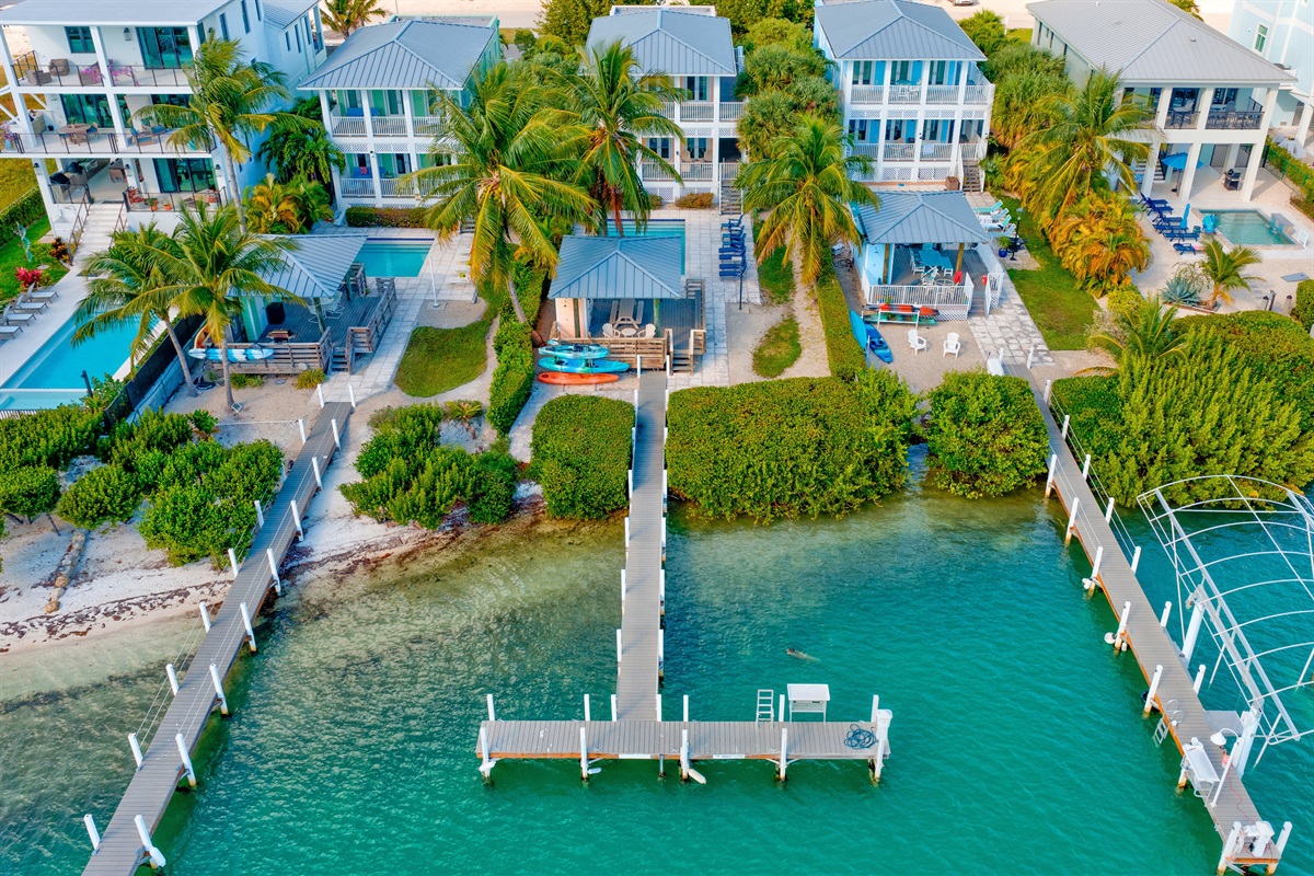 Quick and easy kayak launching on the side of the mangroves.