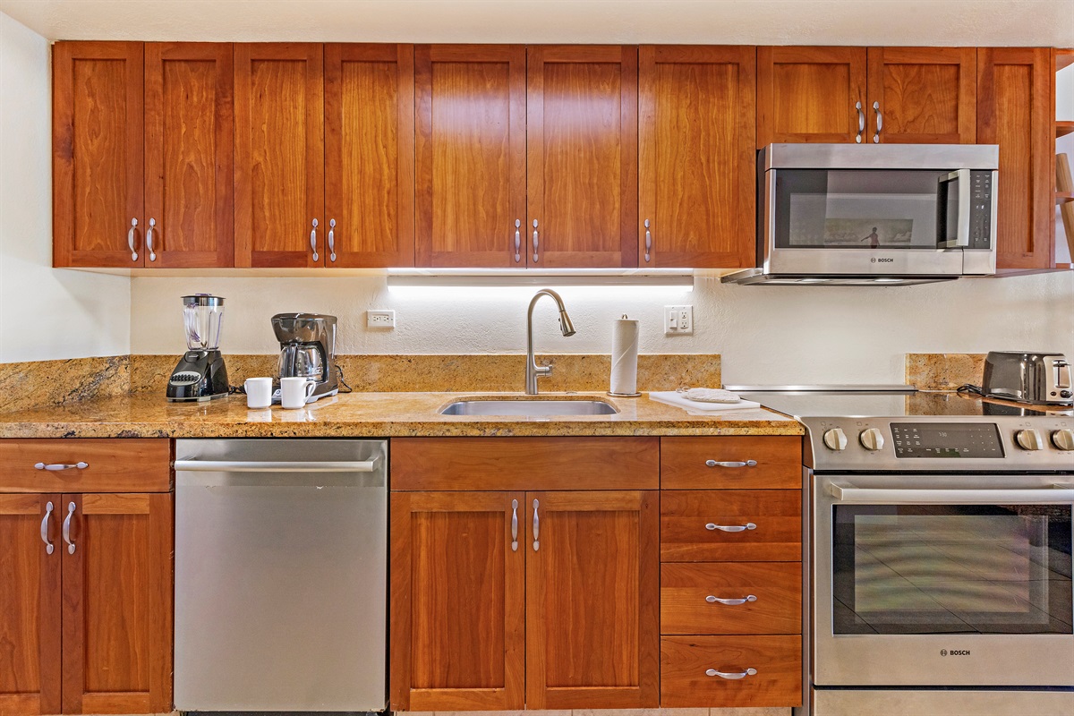 Perfect for making breakfast, lunch, or dinner with family + friends