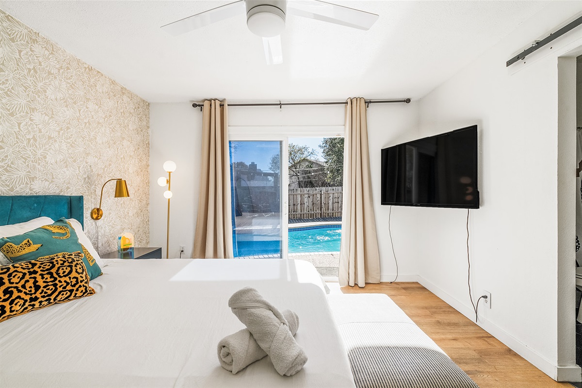 A serene bedroom retreat 🛏️💤, designed for ultimate relaxation with soft tones and cozy vibes.