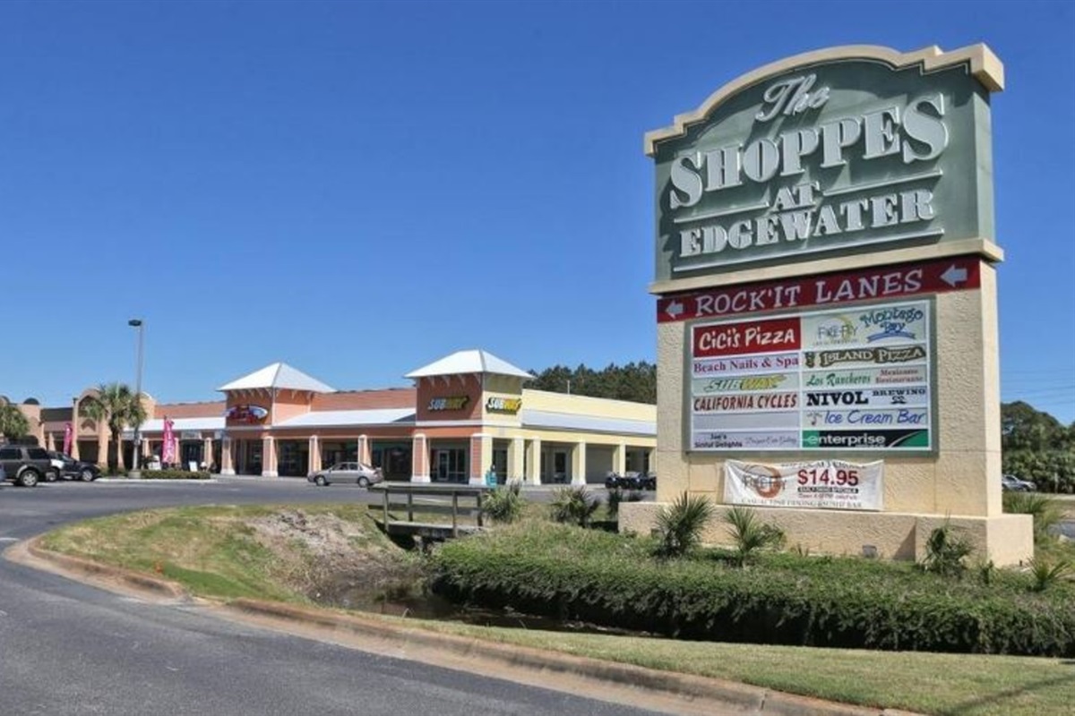 Shoppes at Edgewater--walking distance