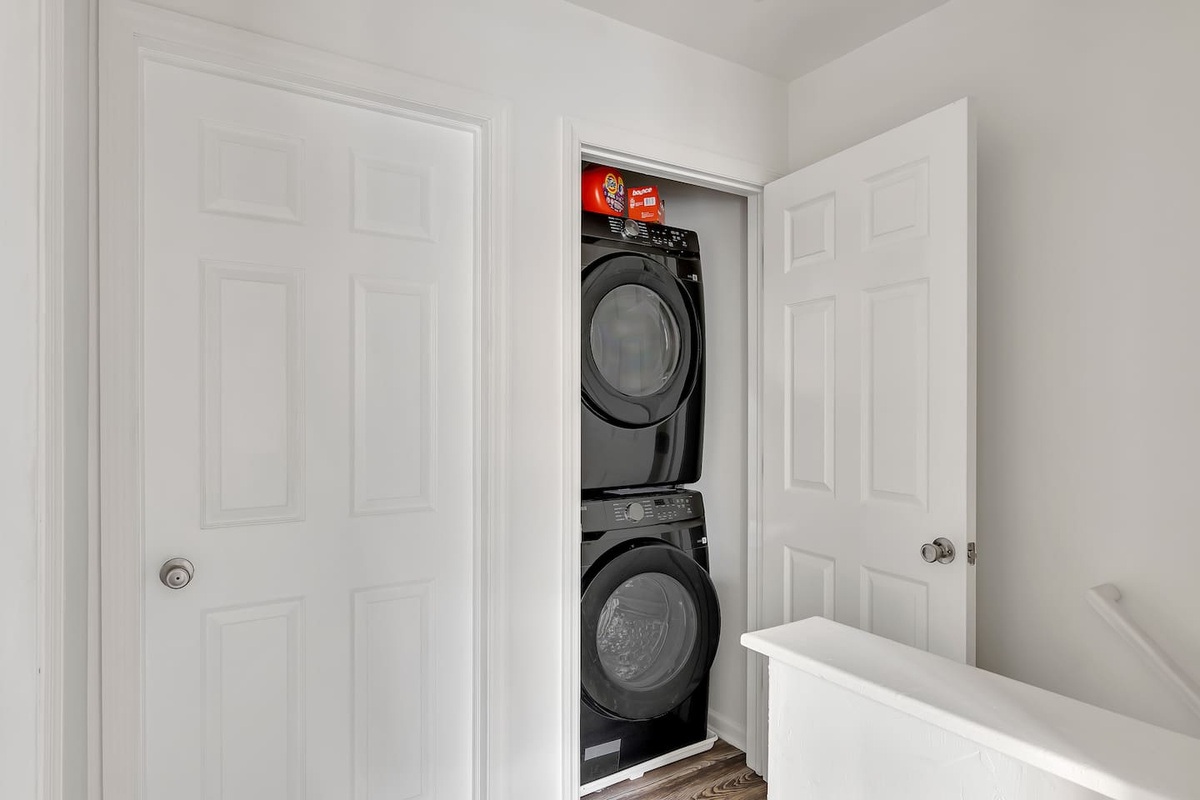 Washer & Dryer