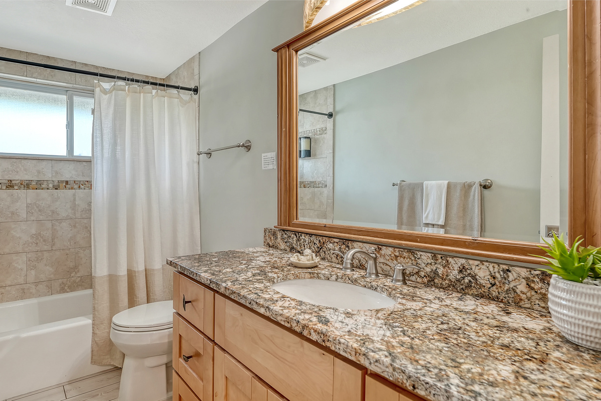 Full bathroom