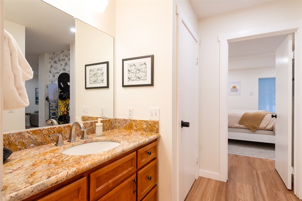 Bathroom sink