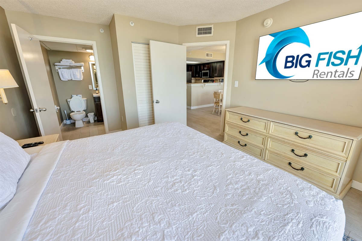 Beautiful Bedroom with Amazing Views 🌊☀️