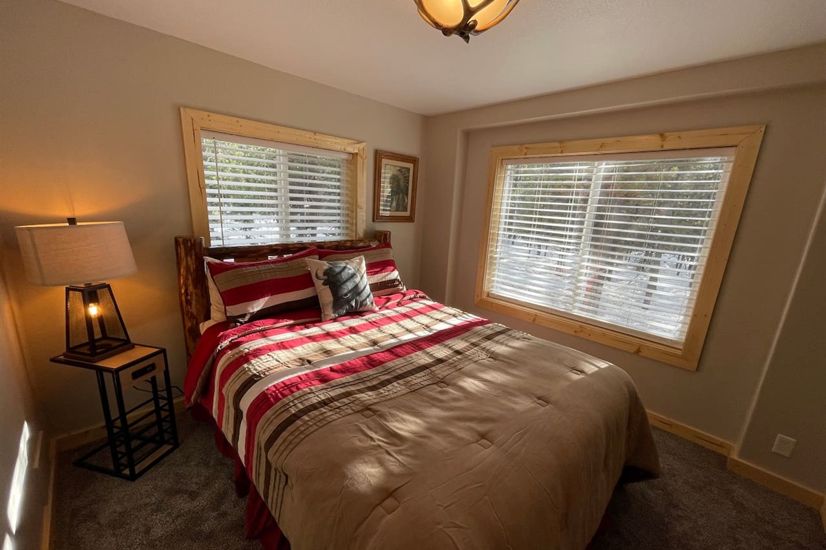 Buffalo Guest Bedroom #3