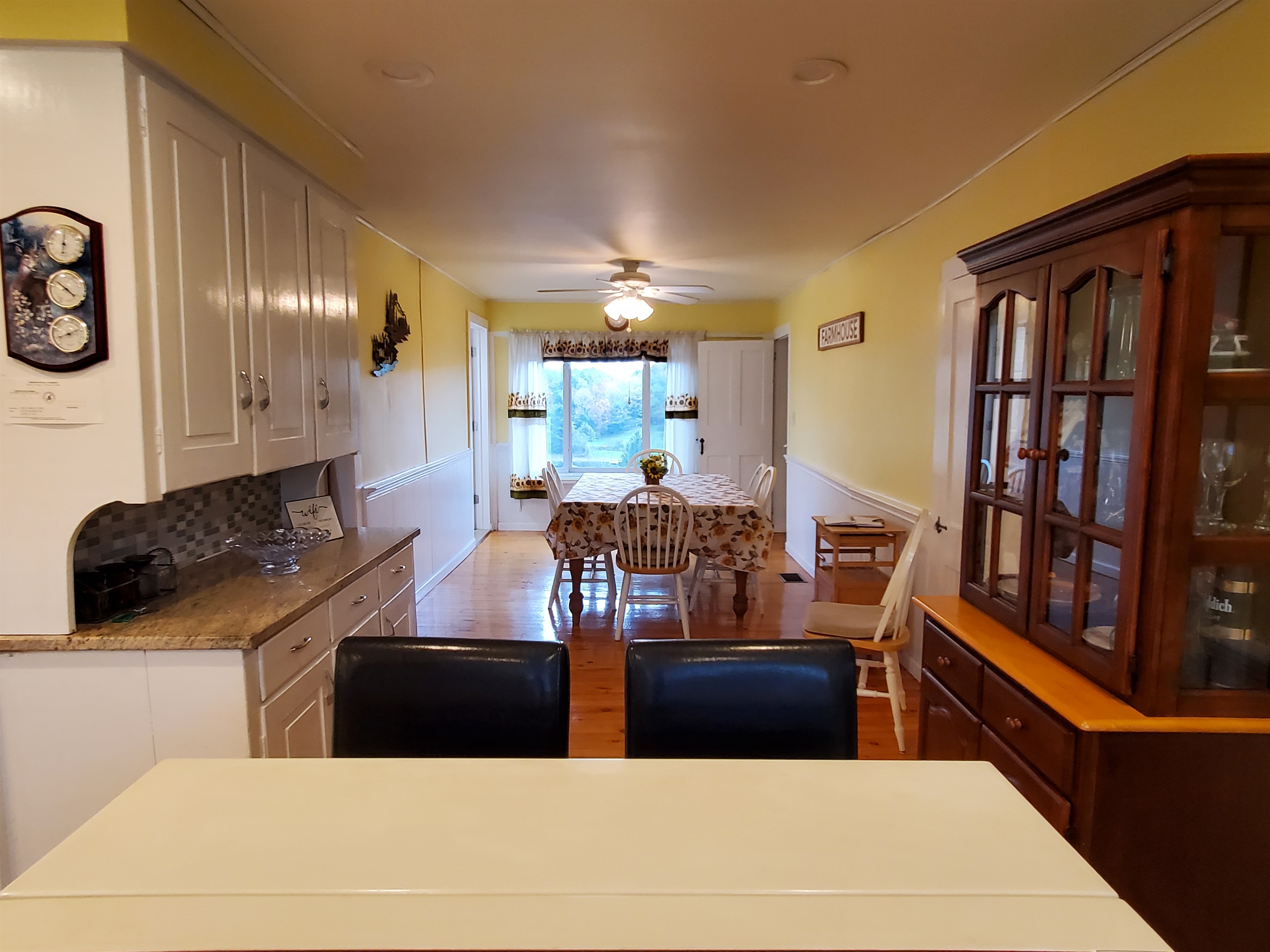 Kitchen flows into Dining area