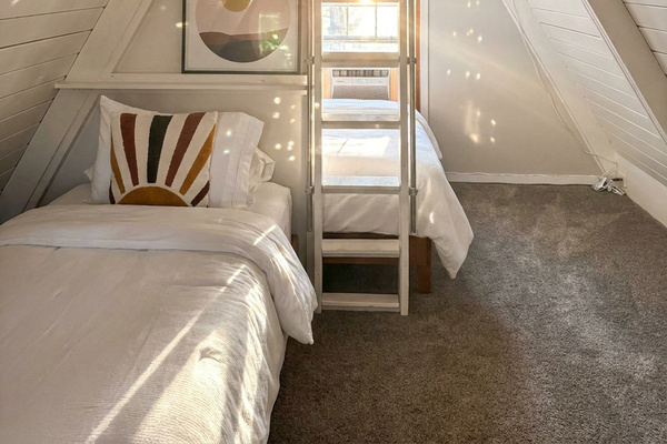 Twin bed and queen bed, 2nd floor with privacy door.