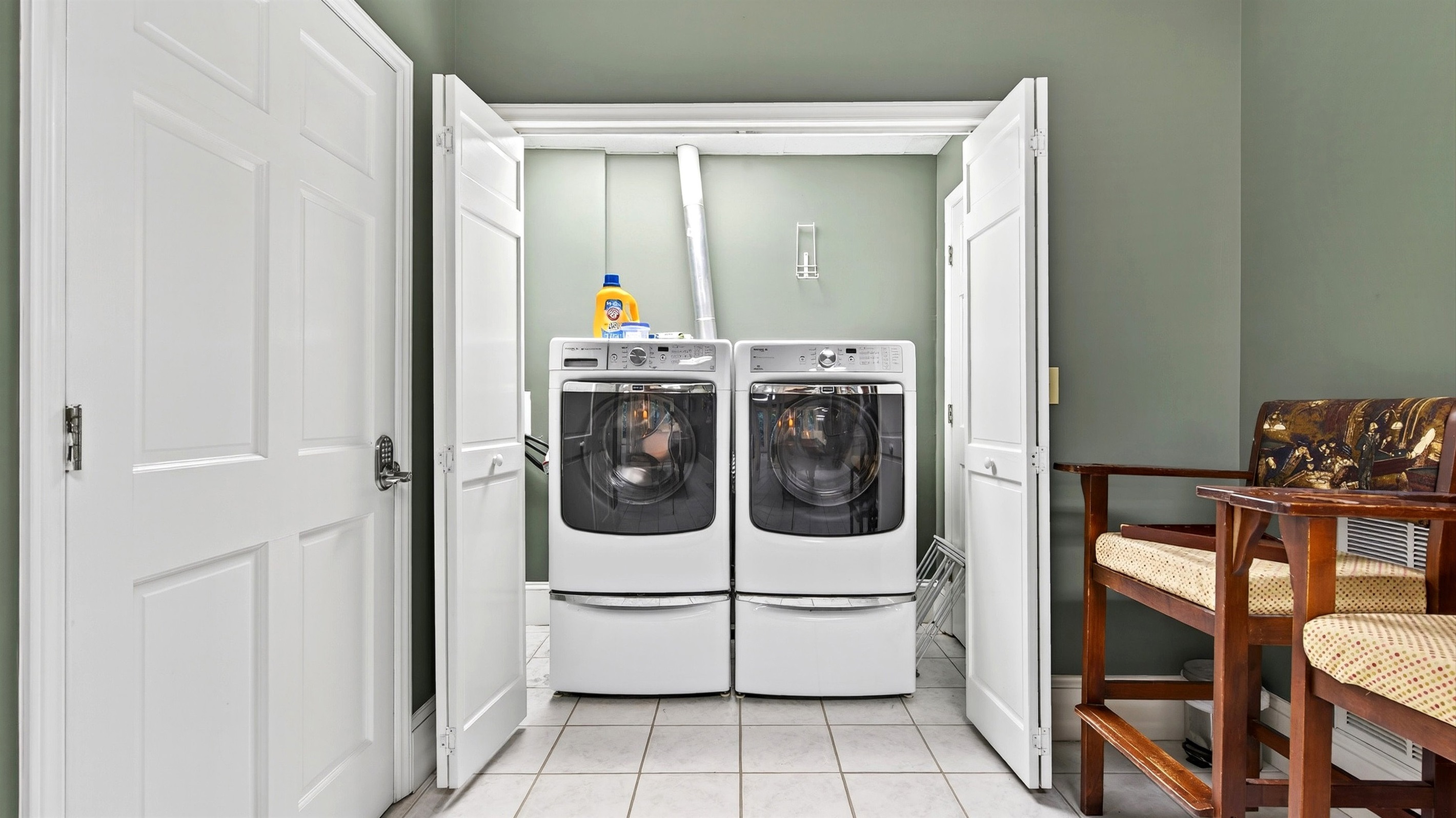 Washer and Dryer located on the lower level.