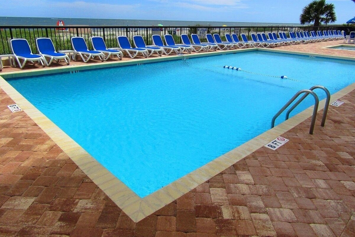 Oceanfront Pool