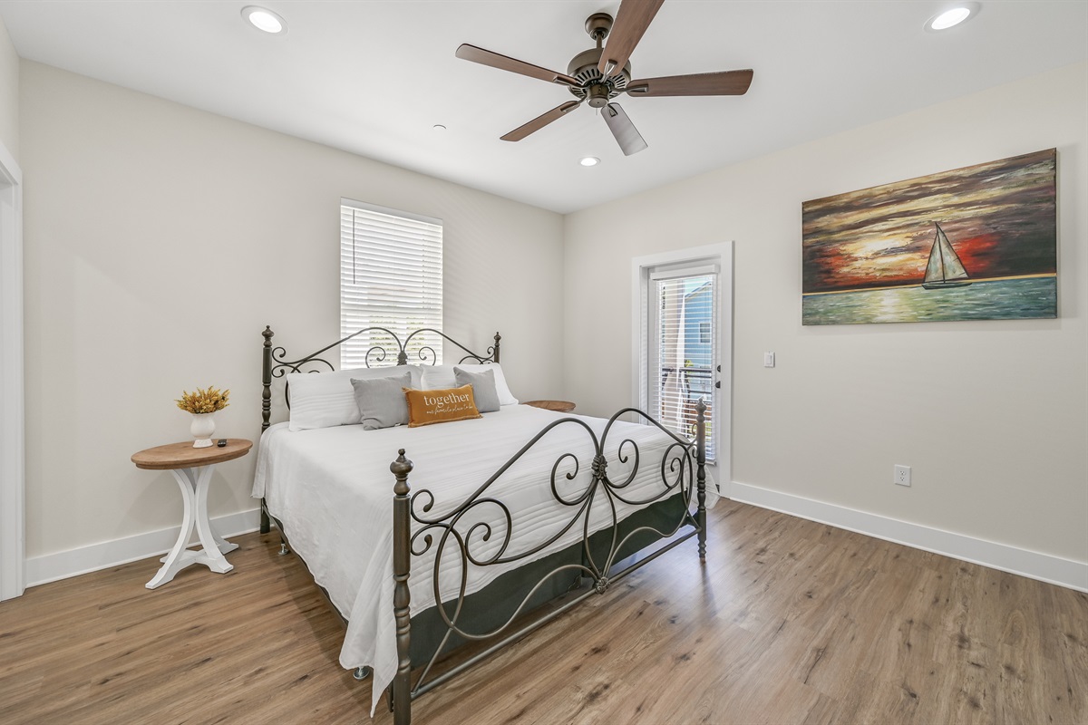 King Suite #6: (second floor)