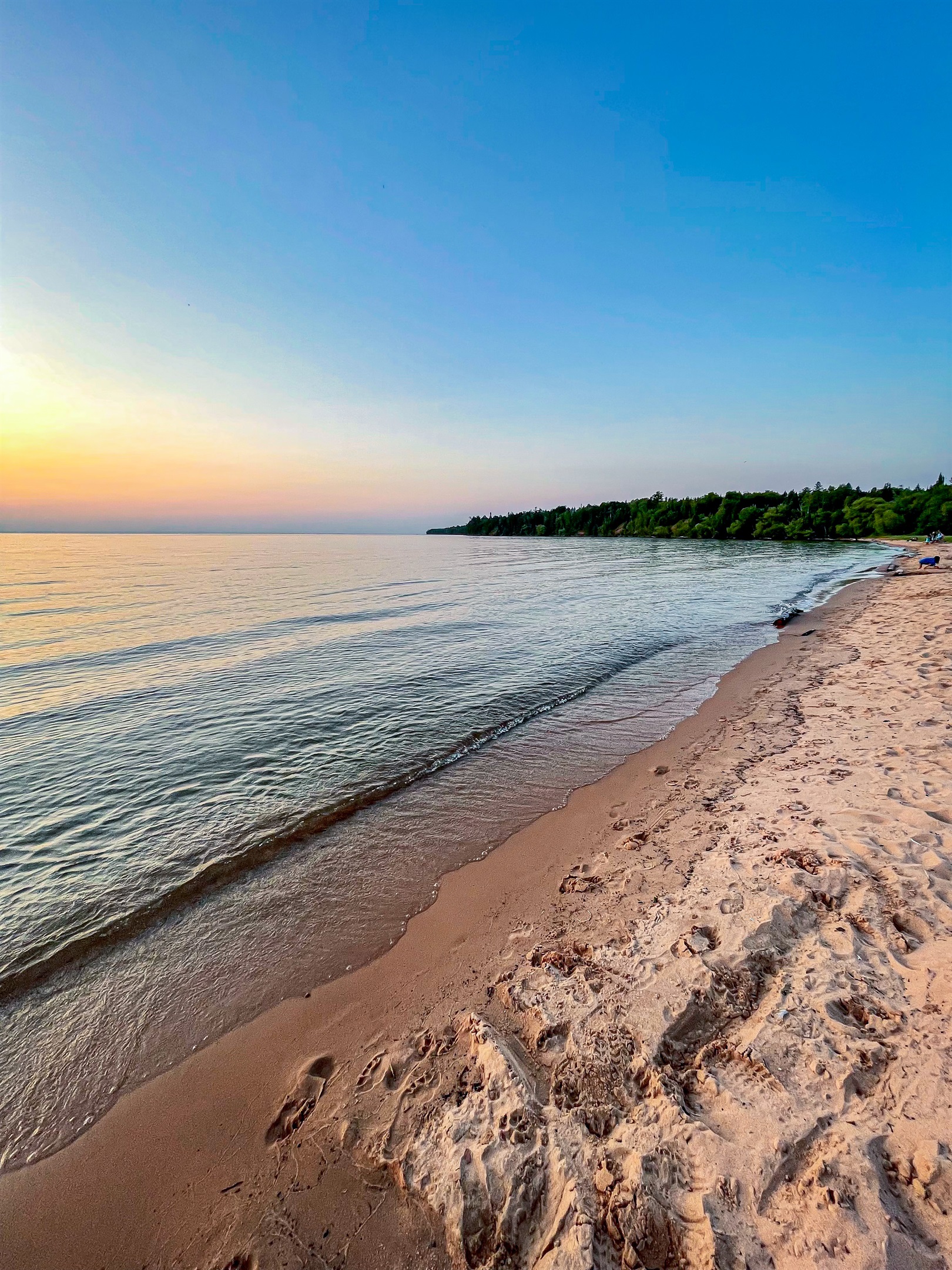 In downtown Cornucopia, Siskiwit bay and beach 25min away from Bayfield. Popular location for local Kayak excursions