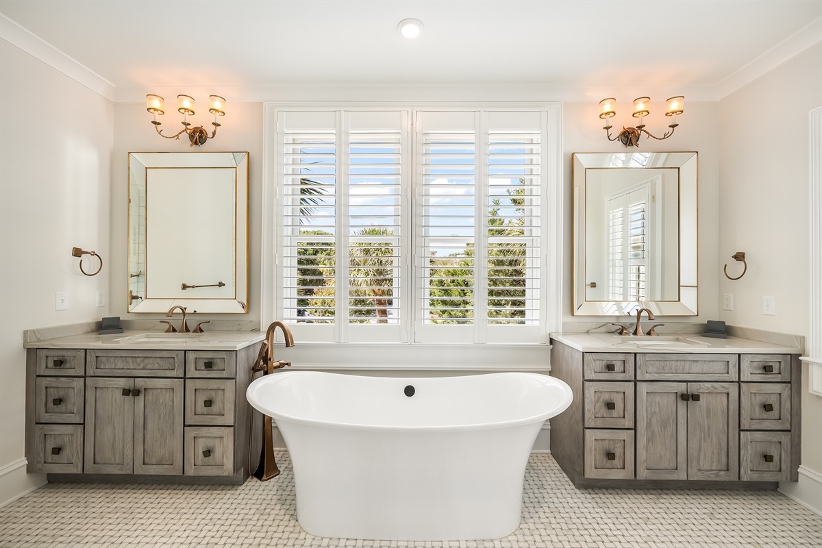 Primary Bath | Beach Shelter | 3708 Palm Blvd | Isle of Palms, SC | IOP Escapes