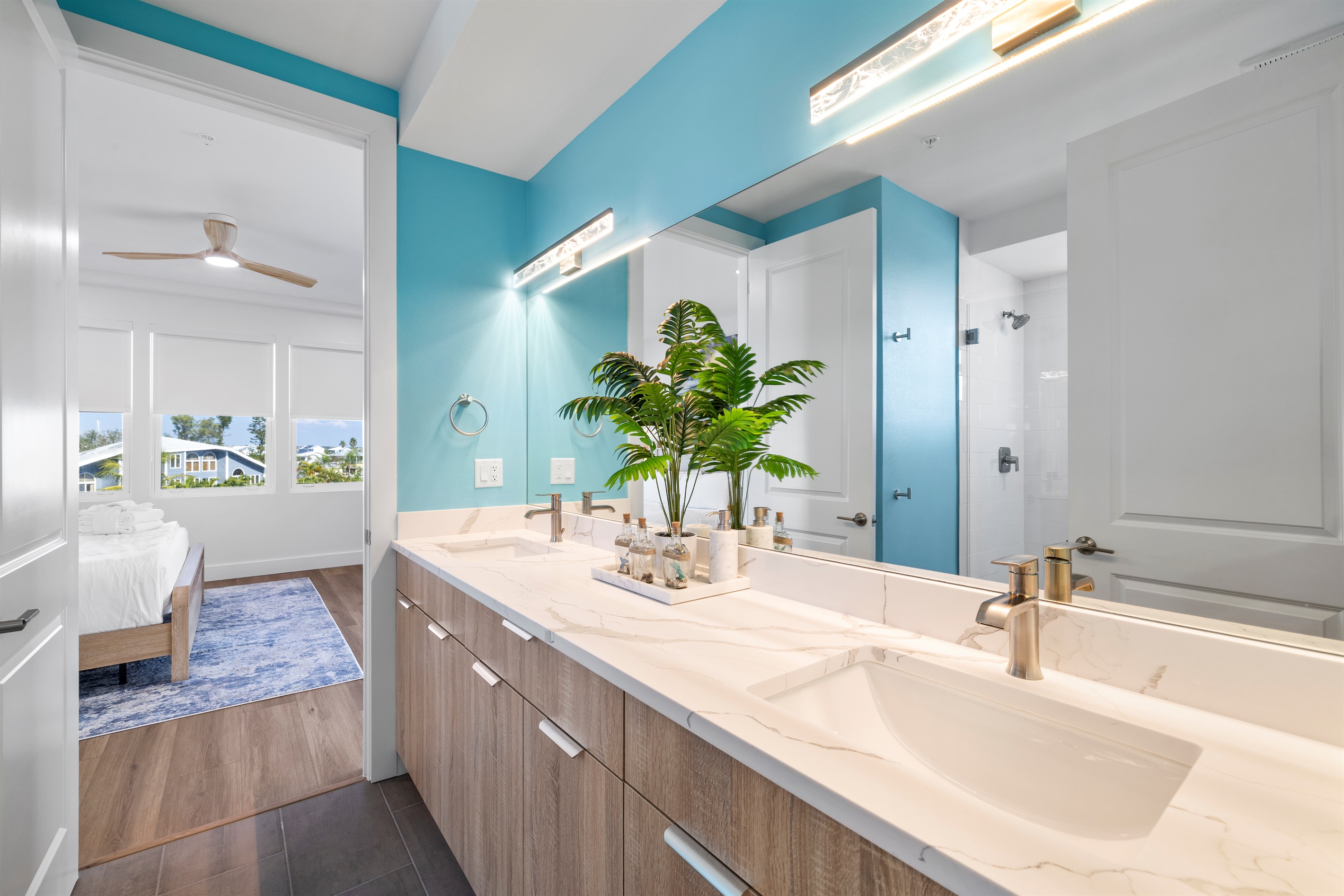 Shared bathroom between Master #2 and Master #3