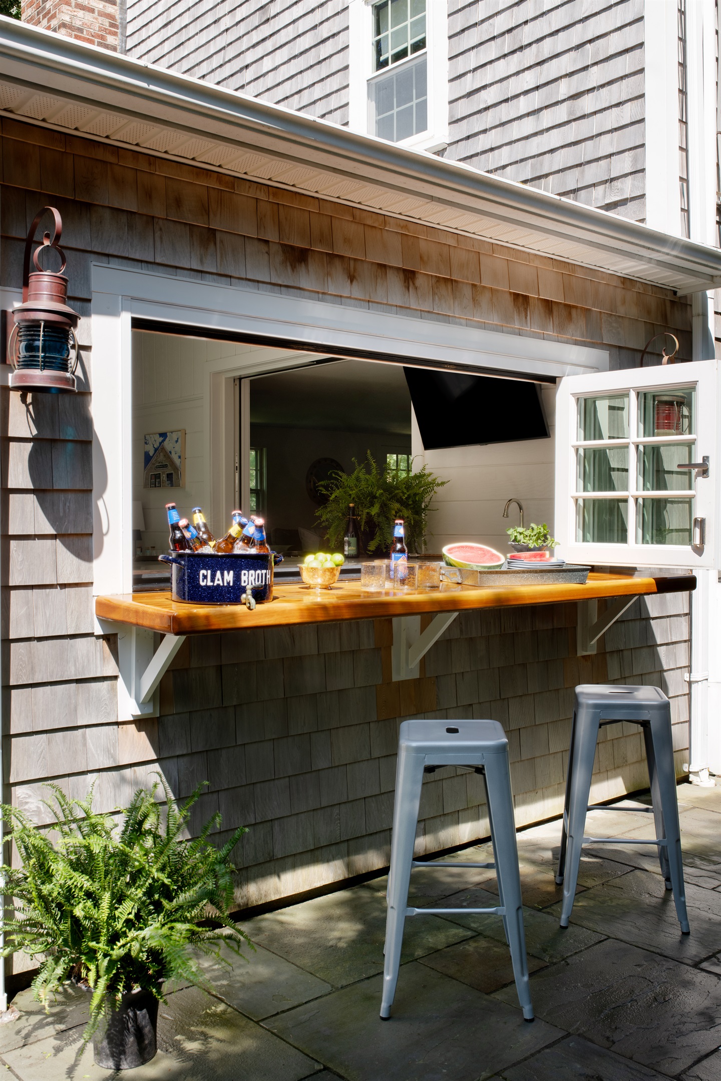 Bar area and open lounge designed for drinks, laughter, and good company.