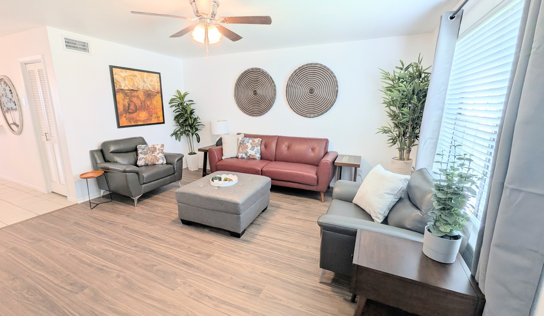 Welcome to this spacious living room with board games, kid books, and a Roku Smart TV (just bring your logins for your favorite streaming services).