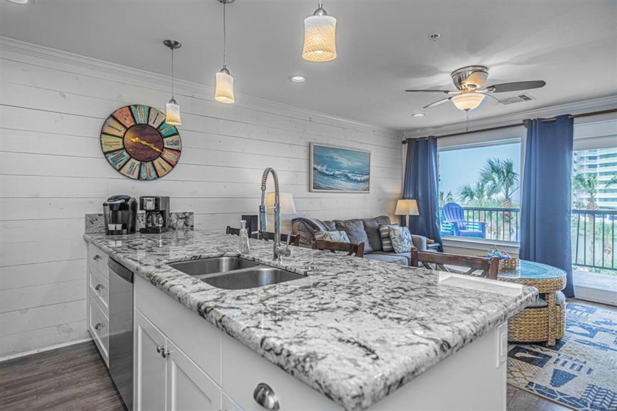 A Walk on the Beach 242 Team Mamo Realty, Inc.