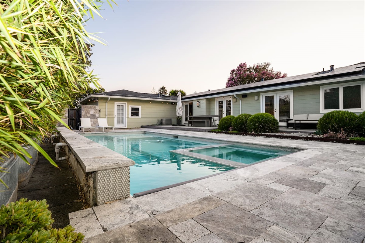 Pool and hot tub are not heated 