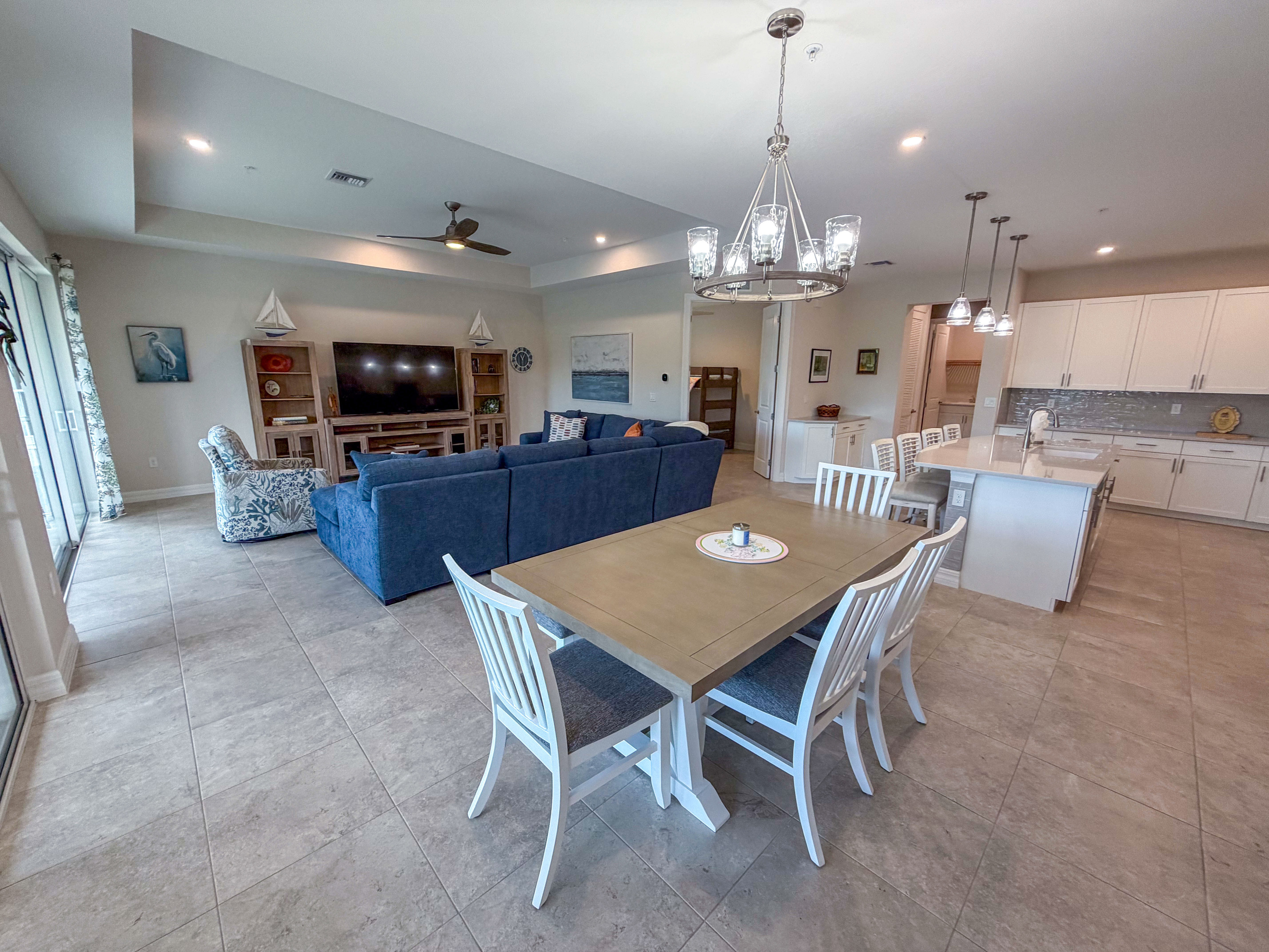 Dining / Living Room