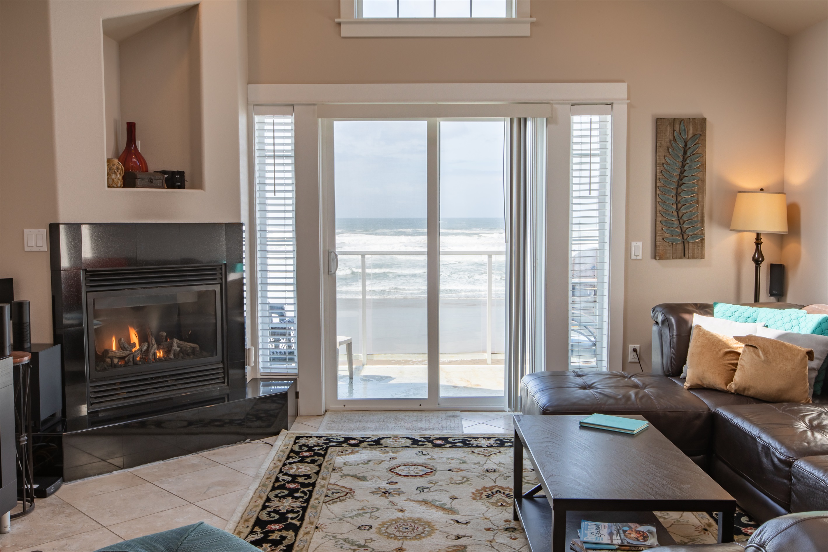 Waterfront Oceanfront Rockaway Beach House|3 BDR| Near Downtown|WIFI|W&D 6