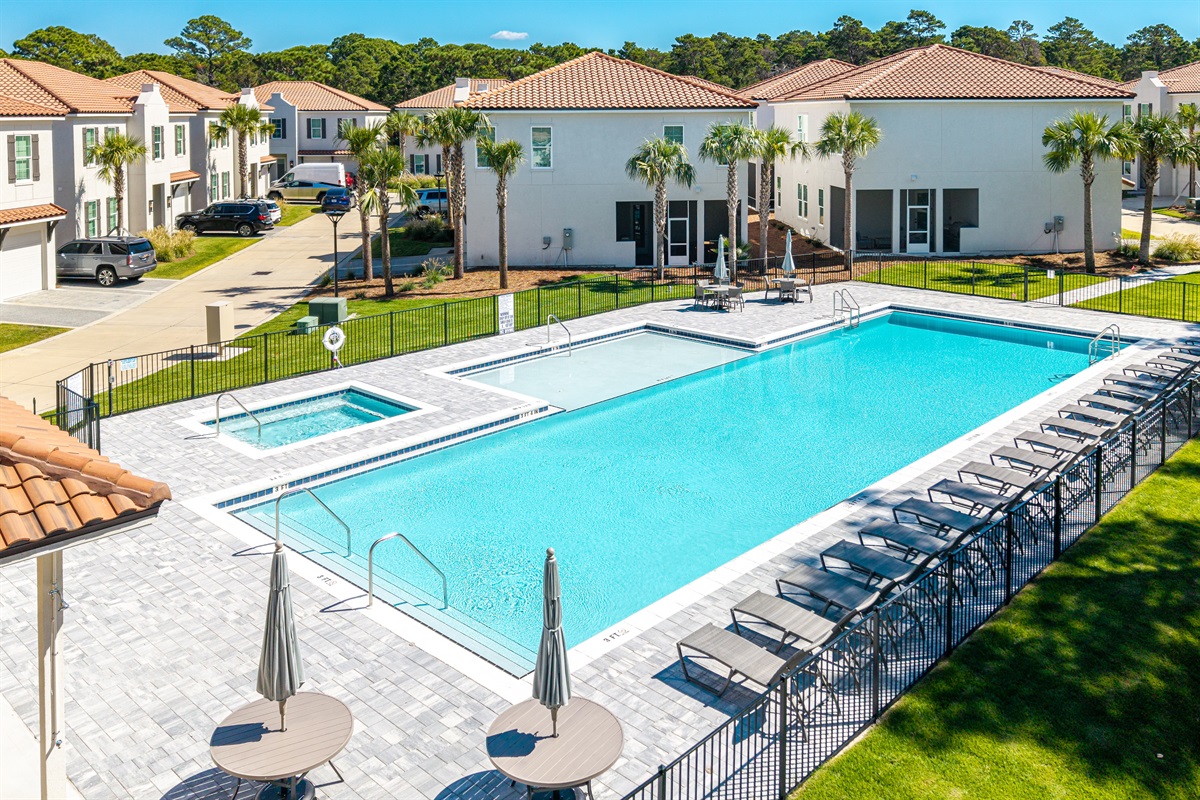 Experience the exclusivity of TOPS’L Grand Villas – a private enclave of only 14 luxury residences. Enjoy premier access to a stunning resort-style pool and rejuvenating hot tub, all within a beautifully maintained neighborhood setting.